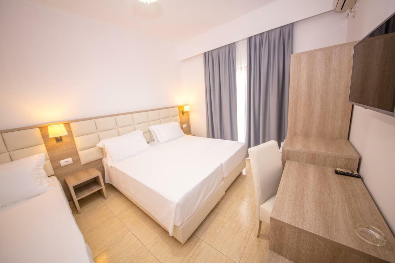 Hotel Alina Saranda Kültér fotó