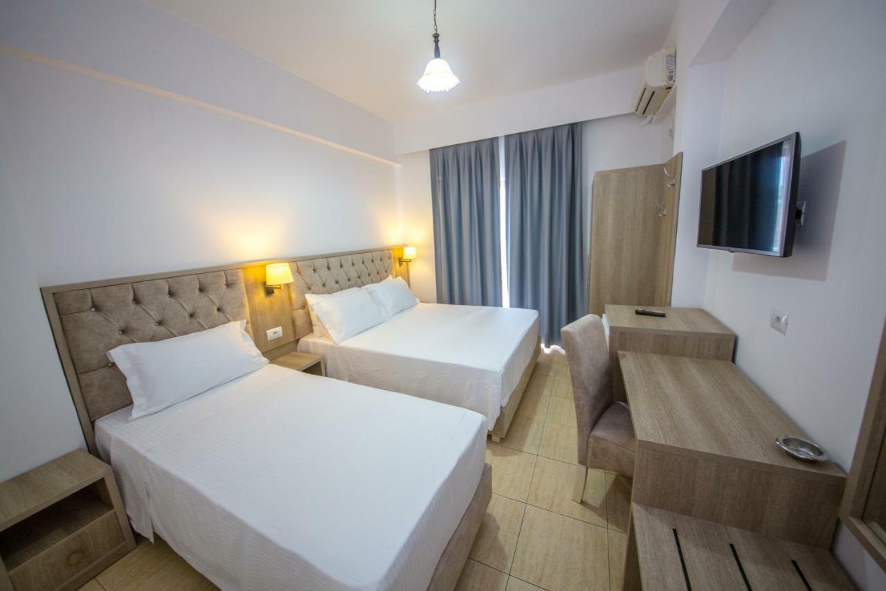 Hotel Alina Saranda Kültér fotó