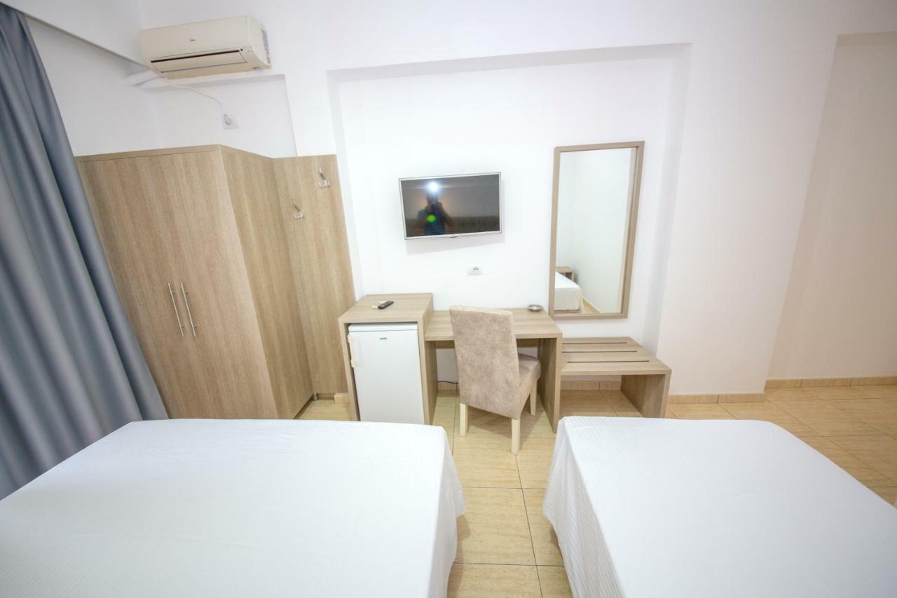 Hotel Alina Saranda Kültér fotó