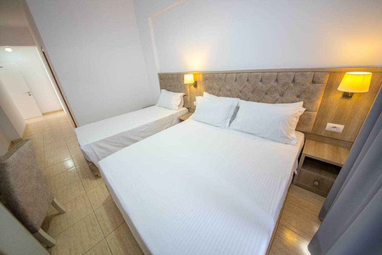 Hotel Alina Saranda Kültér fotó