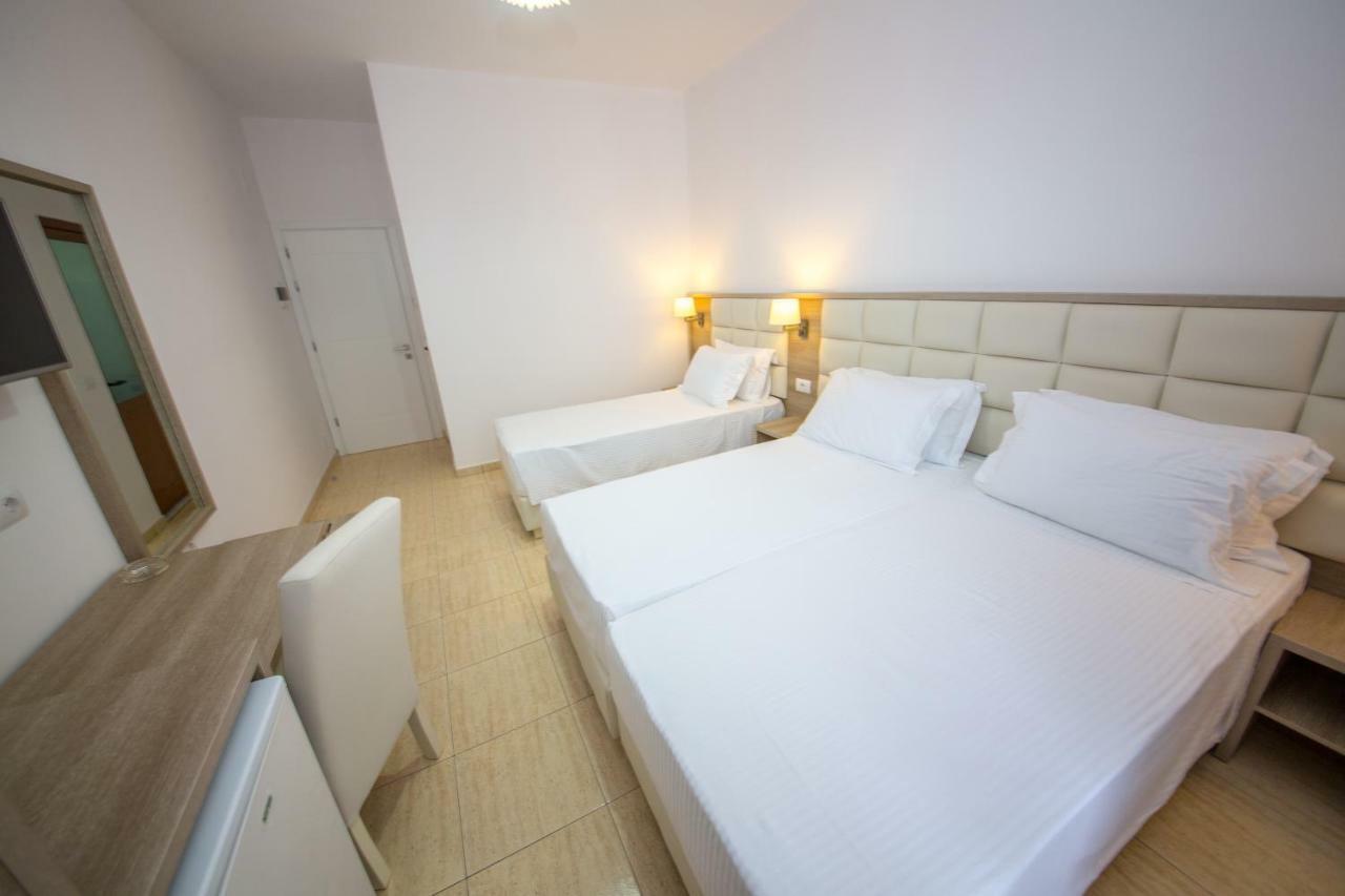 Hotel Alina Saranda Kültér fotó