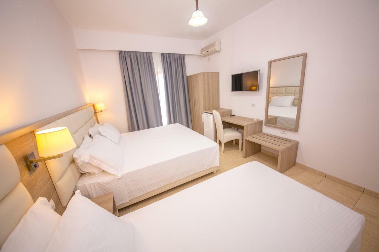 Hotel Alina Saranda Kültér fotó