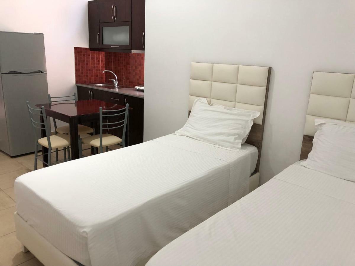 Hotel Alina Saranda Kültér fotó